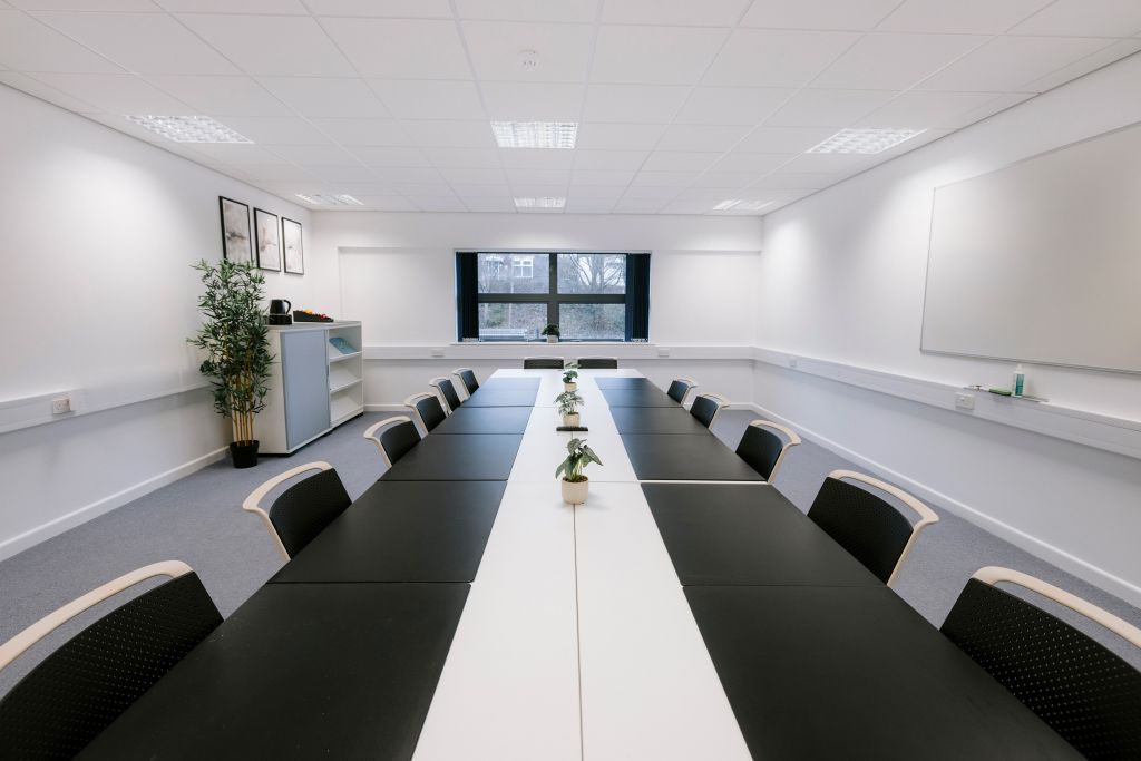 Property photo 3 of 39 Boardroom