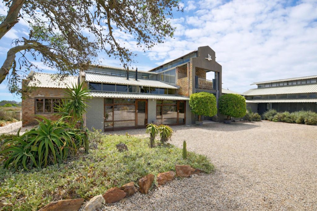 Property photo 1 of 34 La1730258