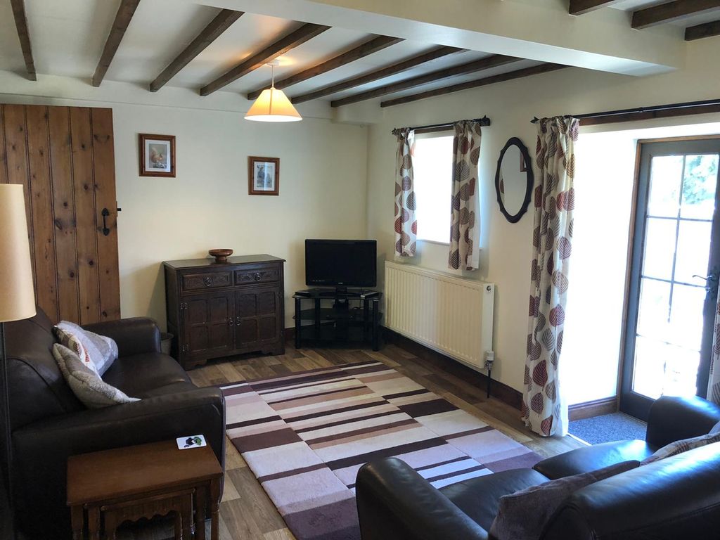 Property photo 2 of 7