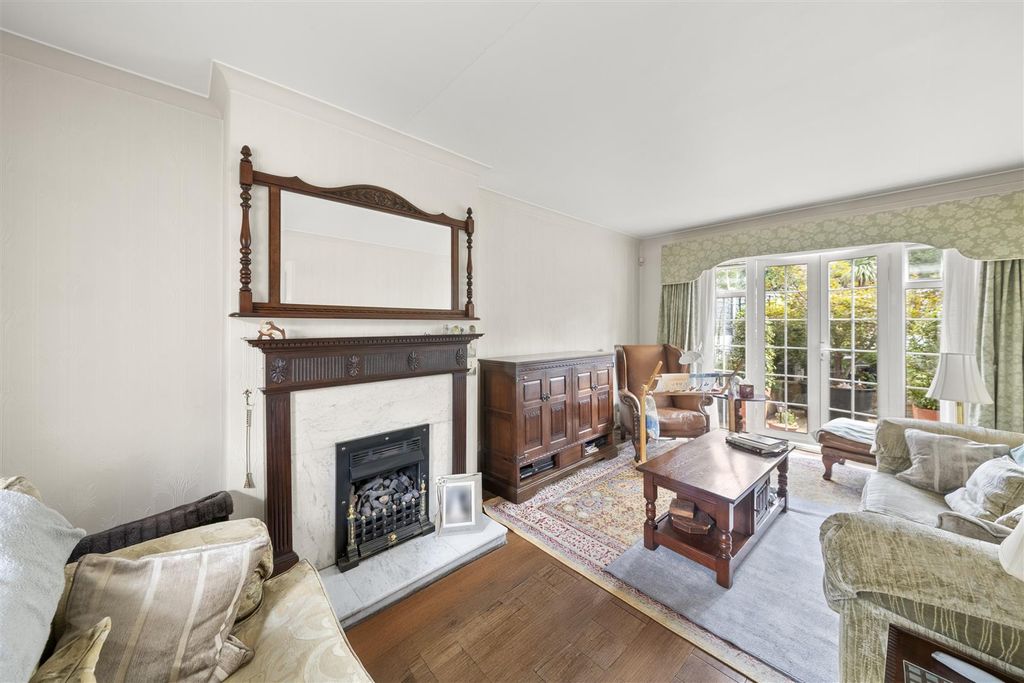 Property photo 3 of 15