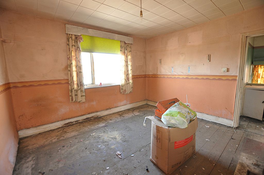 Property photo 3 of 11