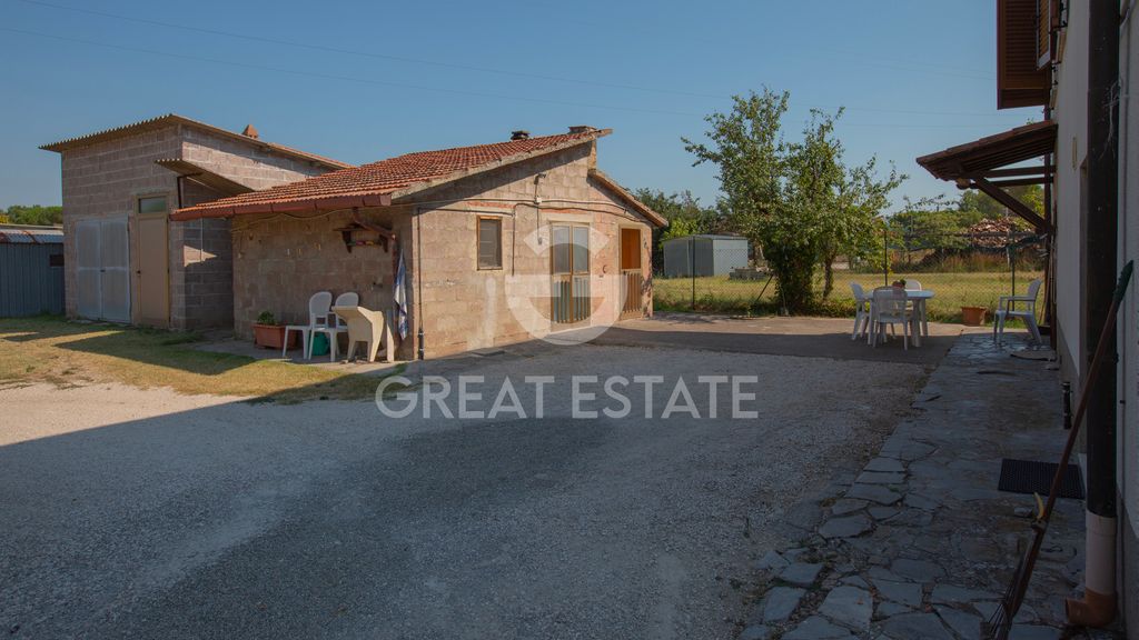 Property photo 3 of 31