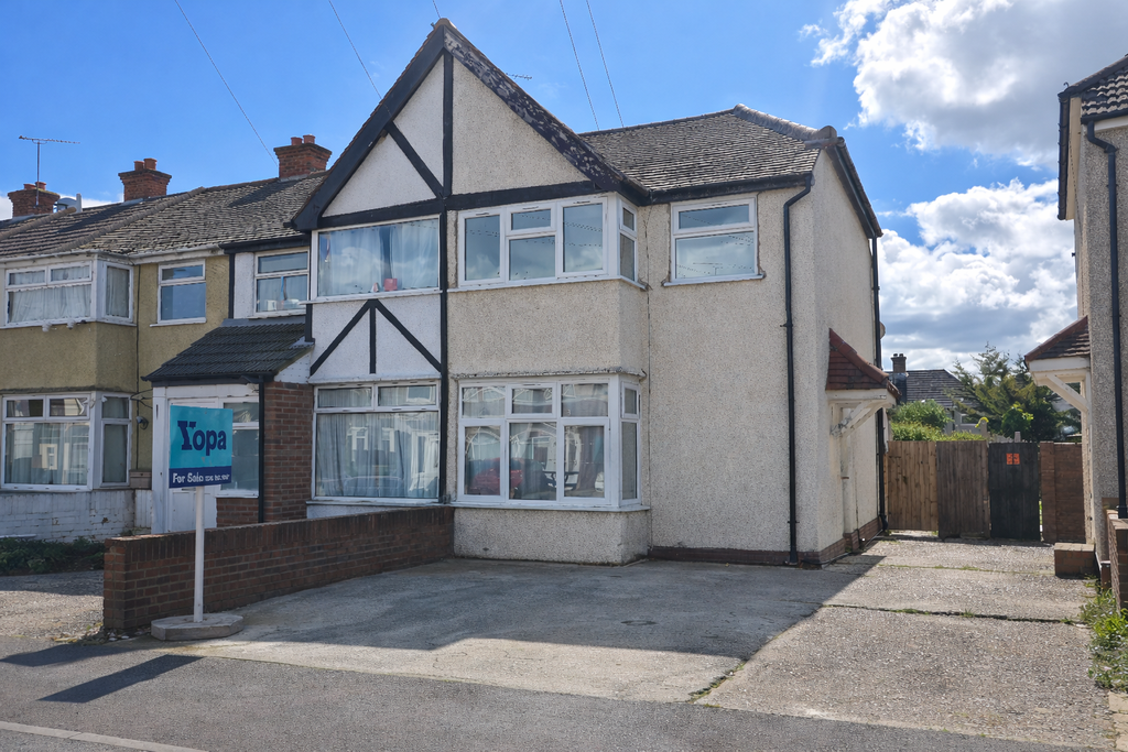 Property photo 1 of 13 Front