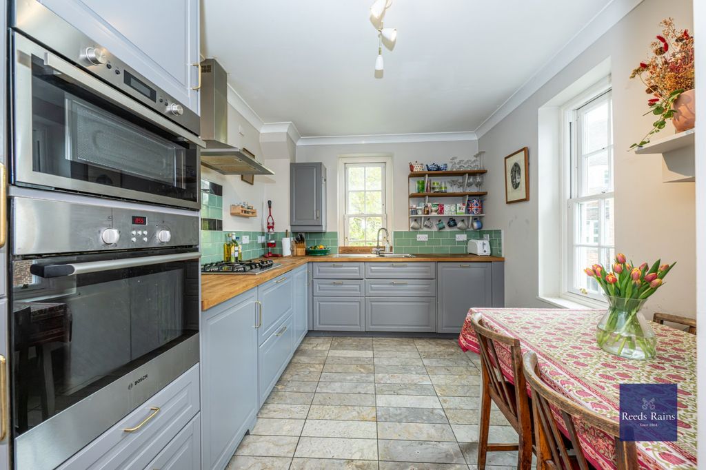 Property photo 1 of 12 Picture No. 01