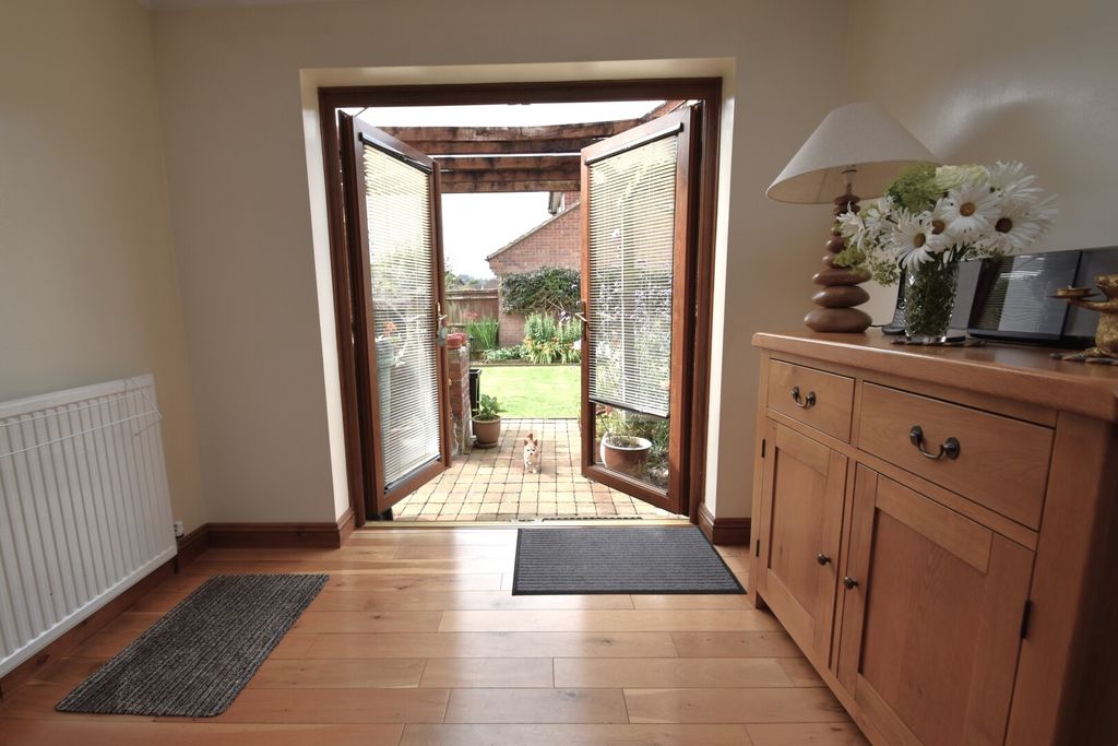 Property photo 3 of 20 Seddons Tiverton