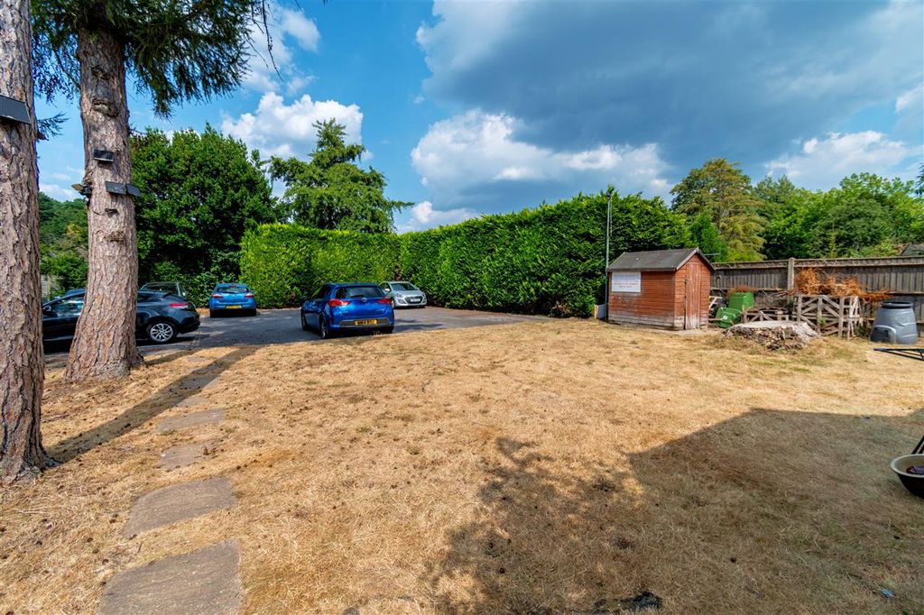 Property photo 3 of 3