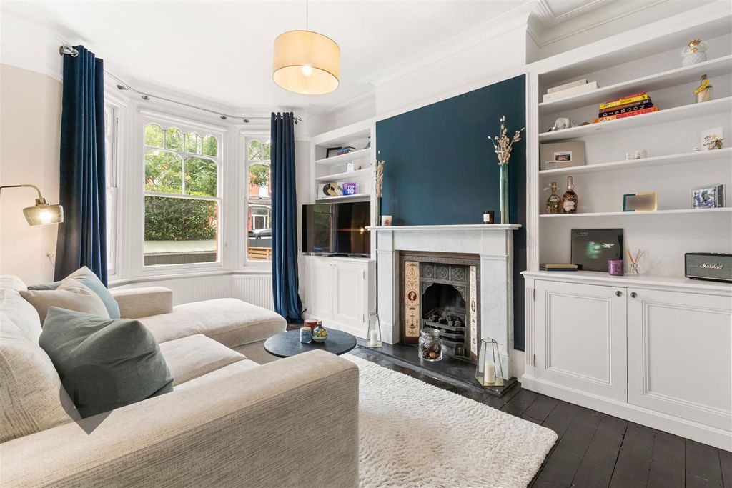 Property photo 1 of 8 Reception Room