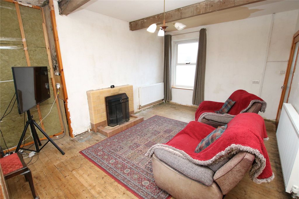 Property photo 3 of 12 Living Room