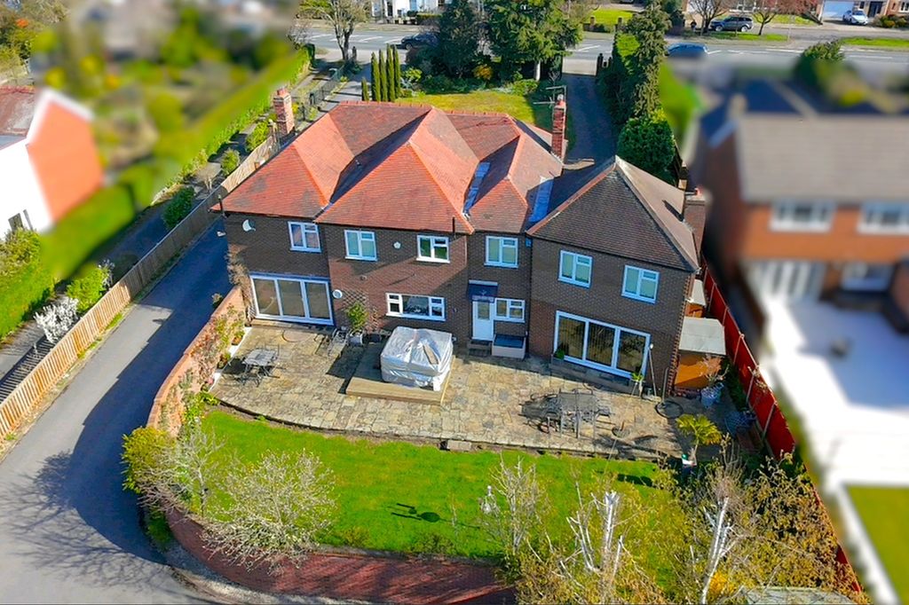 Additional image 7 of 5 bed detached house for saleBawtry Road, Doncaster DN4
