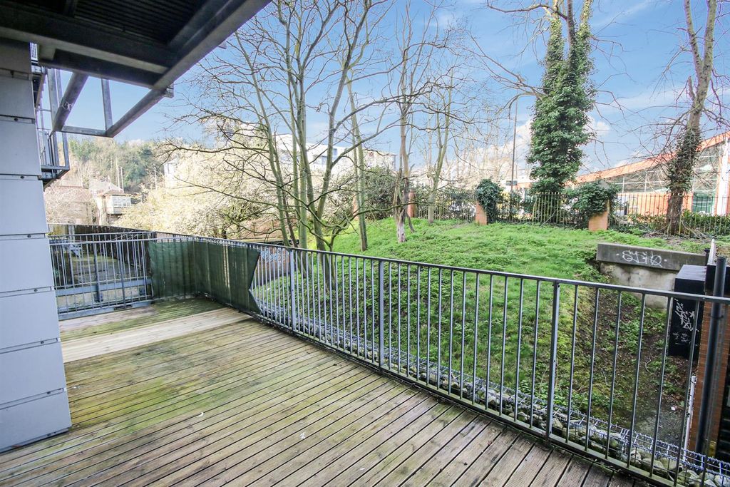 Property photo 2 of 11 1-Img_8832.Jpg