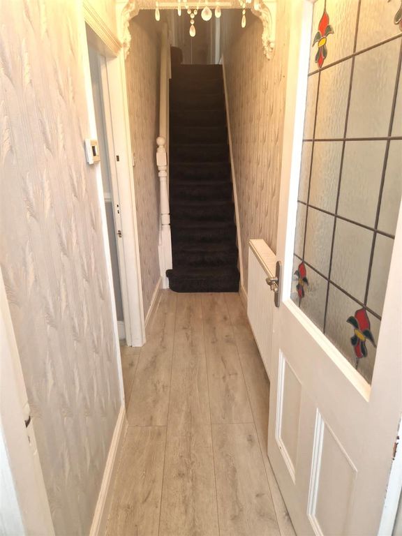 Property photo 2 of 23