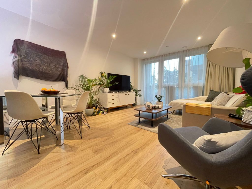 Property photo 2 of 17