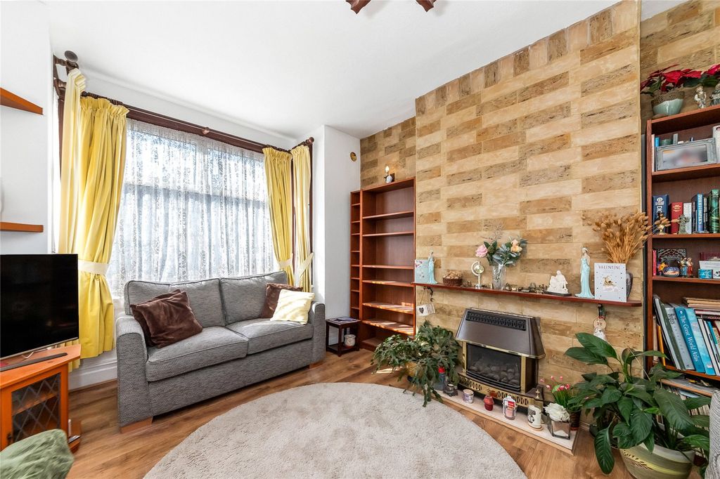 Property photo 2 of 16 Picture No. 02