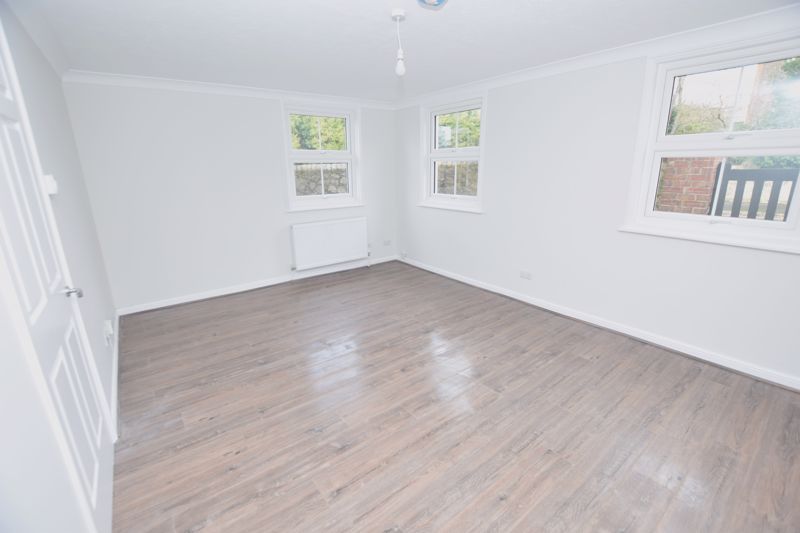 Property photo 2 of 6 Photo 3