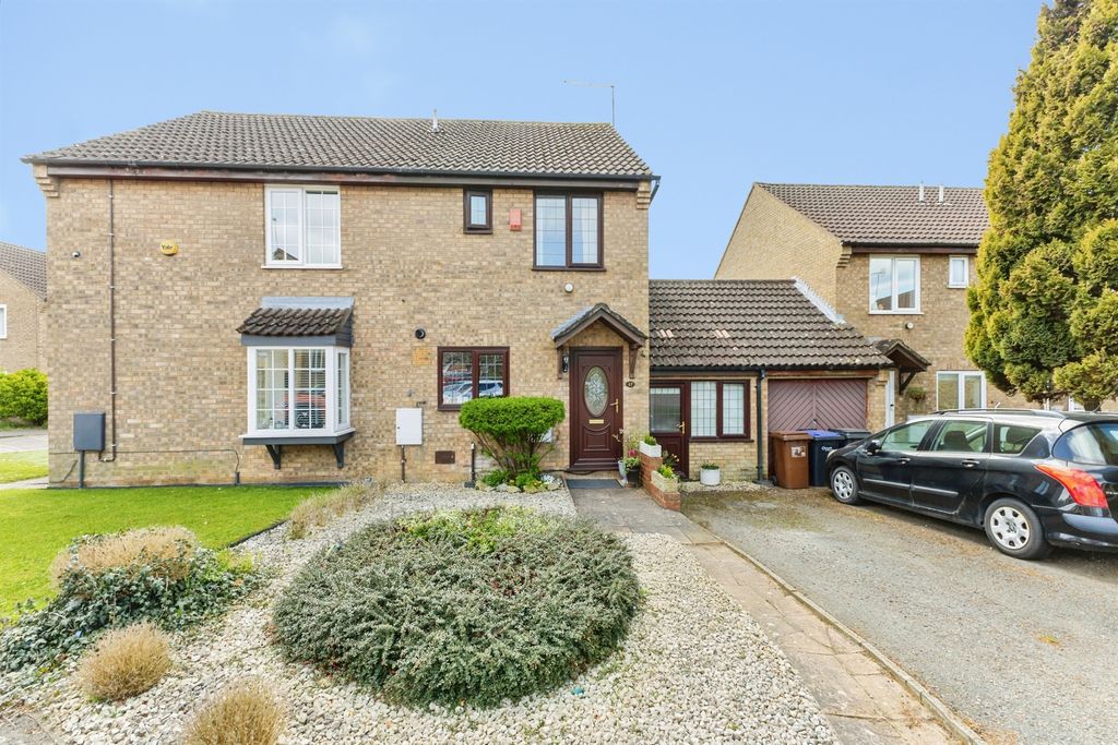 Property photo 1 of 12