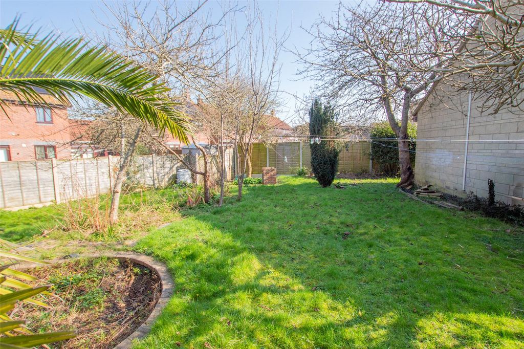 Property photo 2 of 23 Picture No. 46