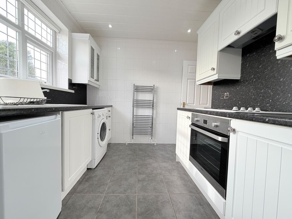 Property photo 3 of 9 28B86Adf-2Af7-4F8E-A855-4783Ffc5Ec8E
