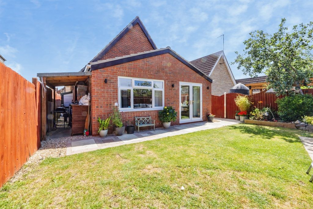 Property photo 2 of 19