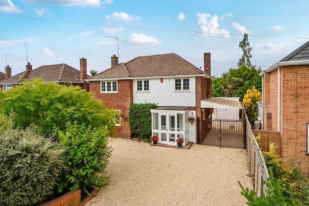 Property photo 1 of 12