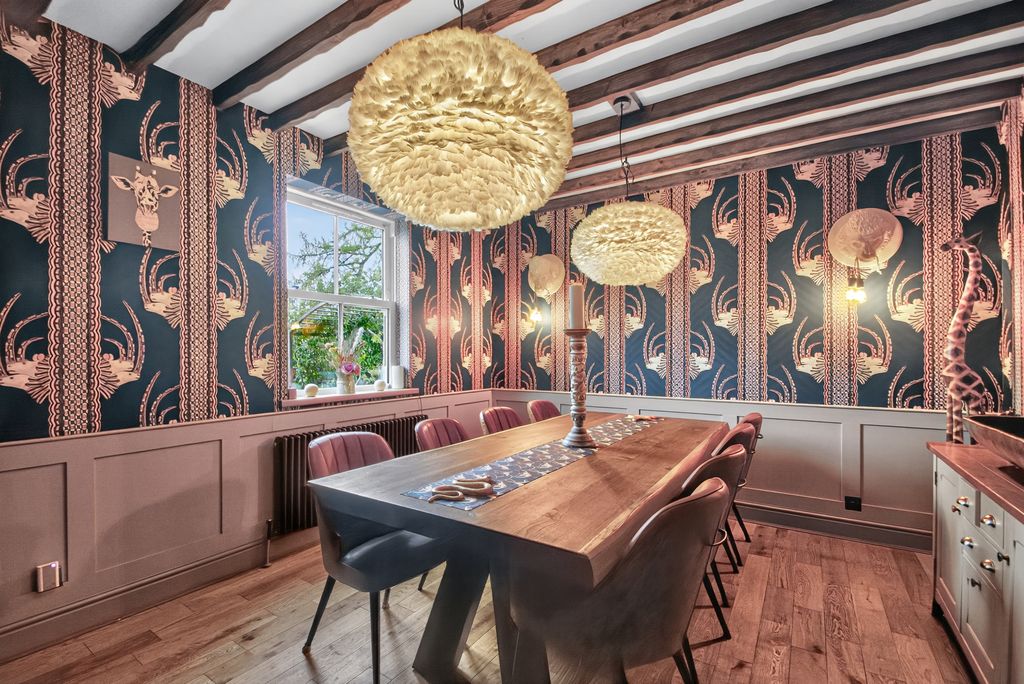 Property photo 2 of 22