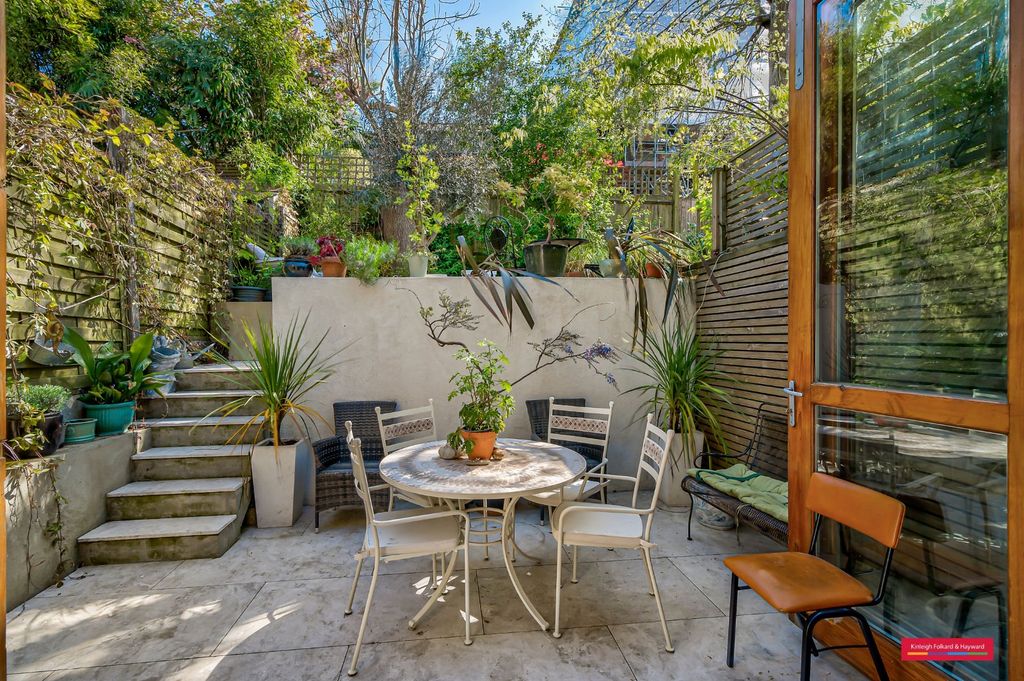 Property photo 3 of 19 Picture No. 30