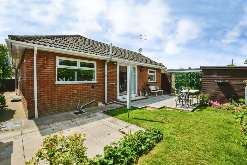 Property photo 2 of 17