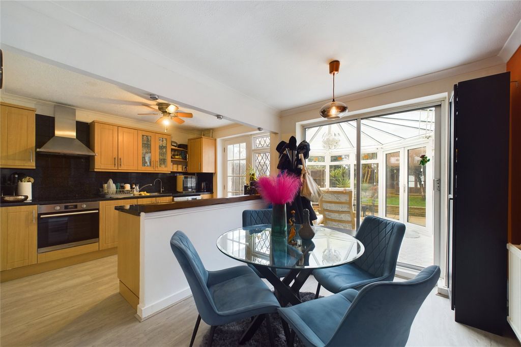 Property photo 3 of 10 Picture No. 06