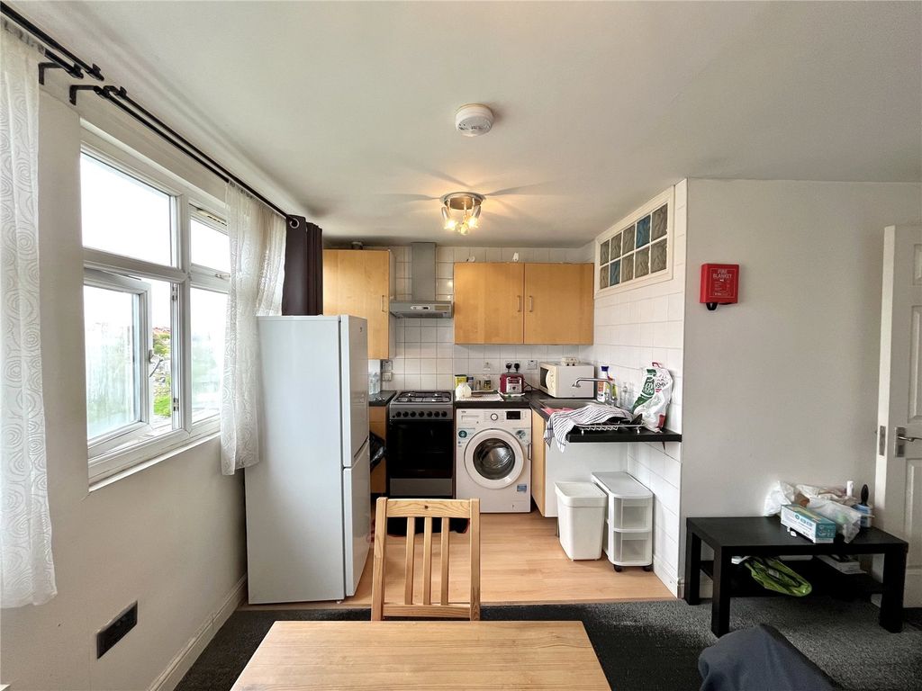 Property photo 2 of 6 Picture No. 04