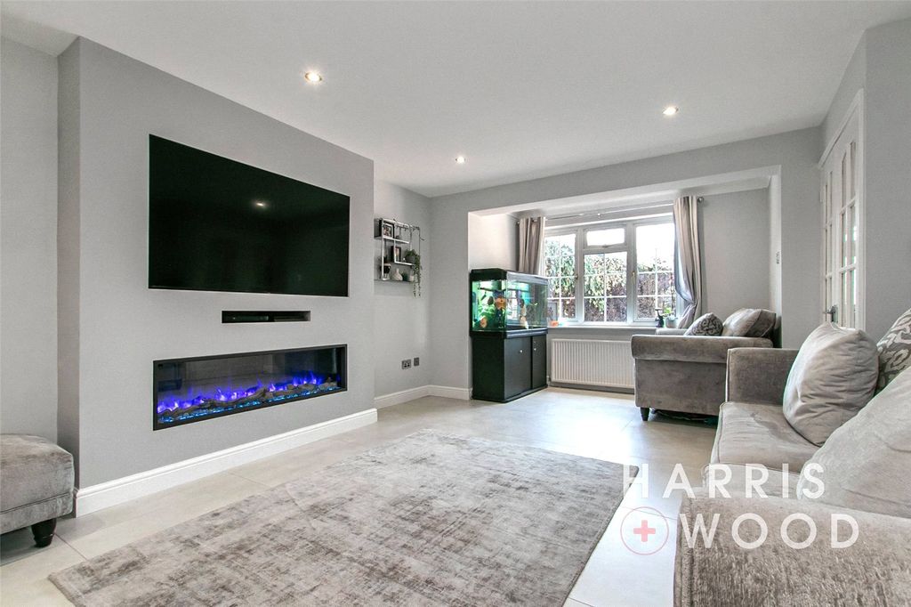 Property photo 2 of 37 Picture No. 28