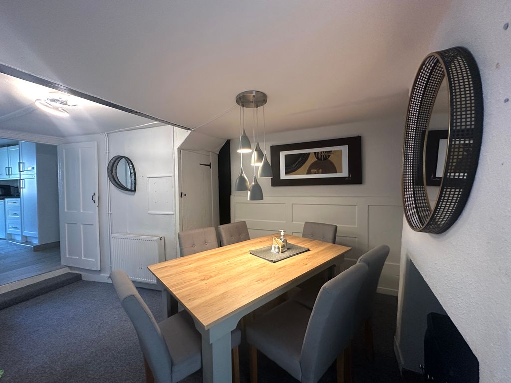 Property photo 3 of 7 Dining Room