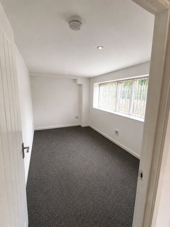 Property photo 3 of 4 Picture No. 01