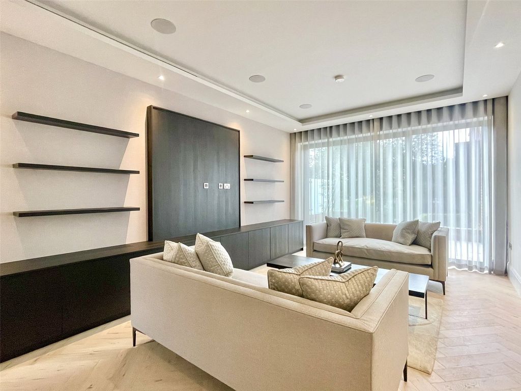 Property photo 3 of 25 Picture No. 21