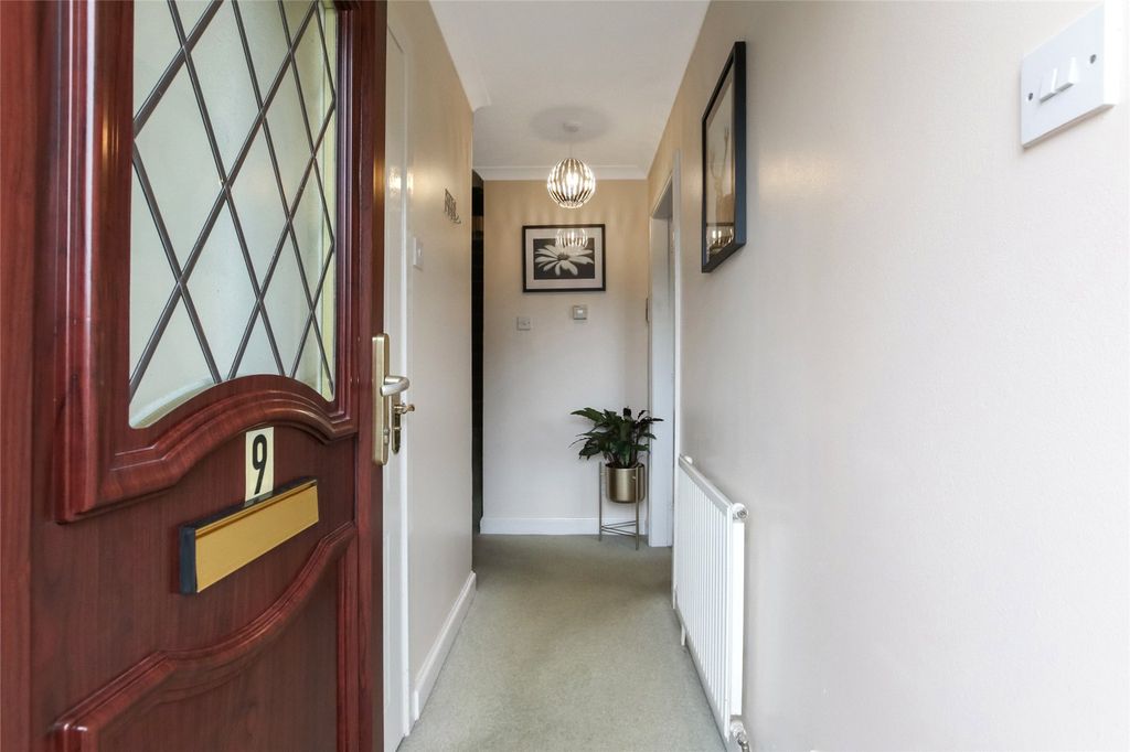 Property photo 2 of 21 Picture No. 23