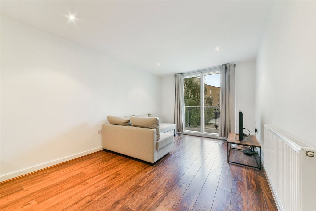 Property photo 2 of 8 Picture No. 05