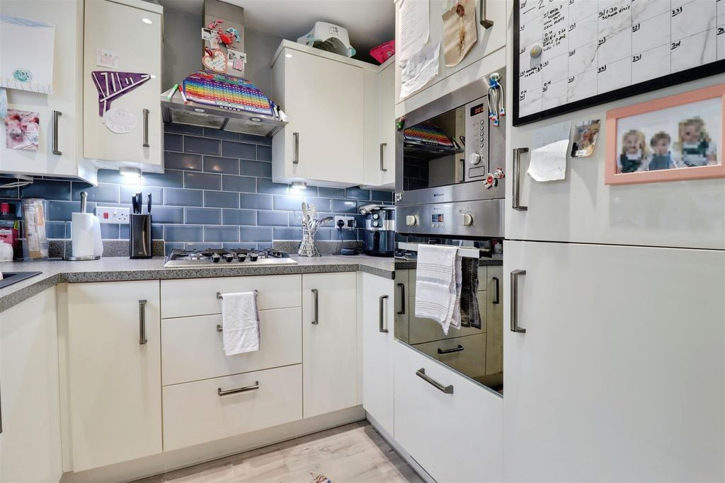 Property photo 3 of 18 F66993F2-Img_9021-Img_9023.Jpg