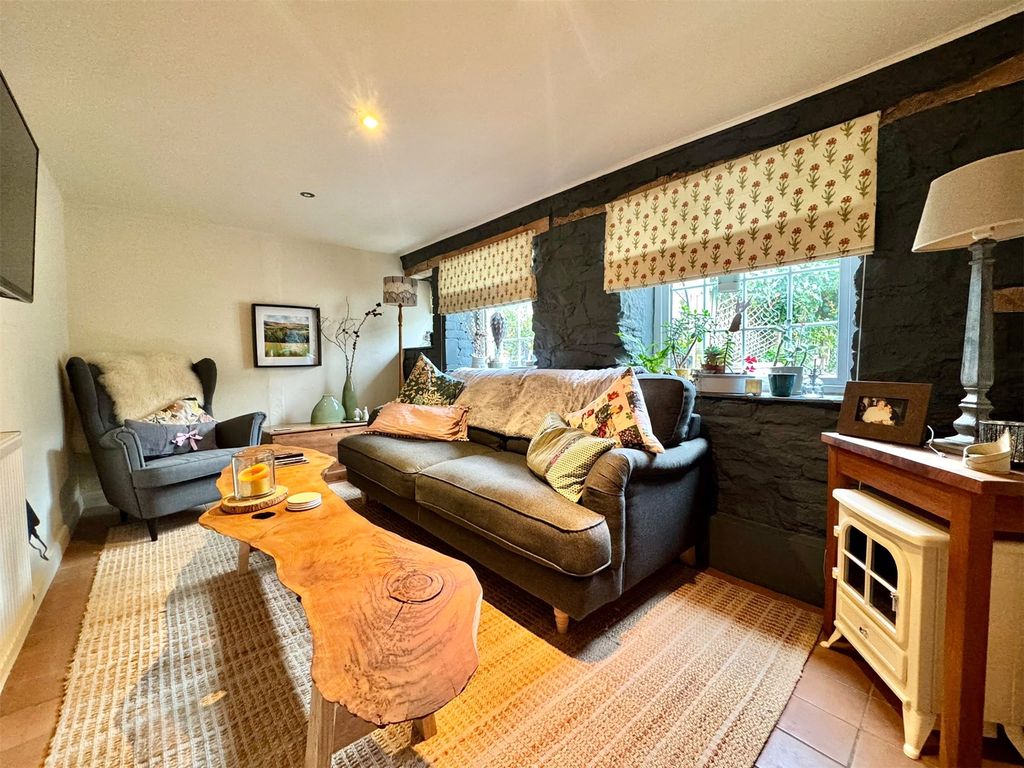 Property photo 2 of 24 Picture No. 40