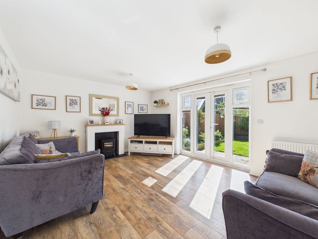 Property photo 2 of 21 Lounge