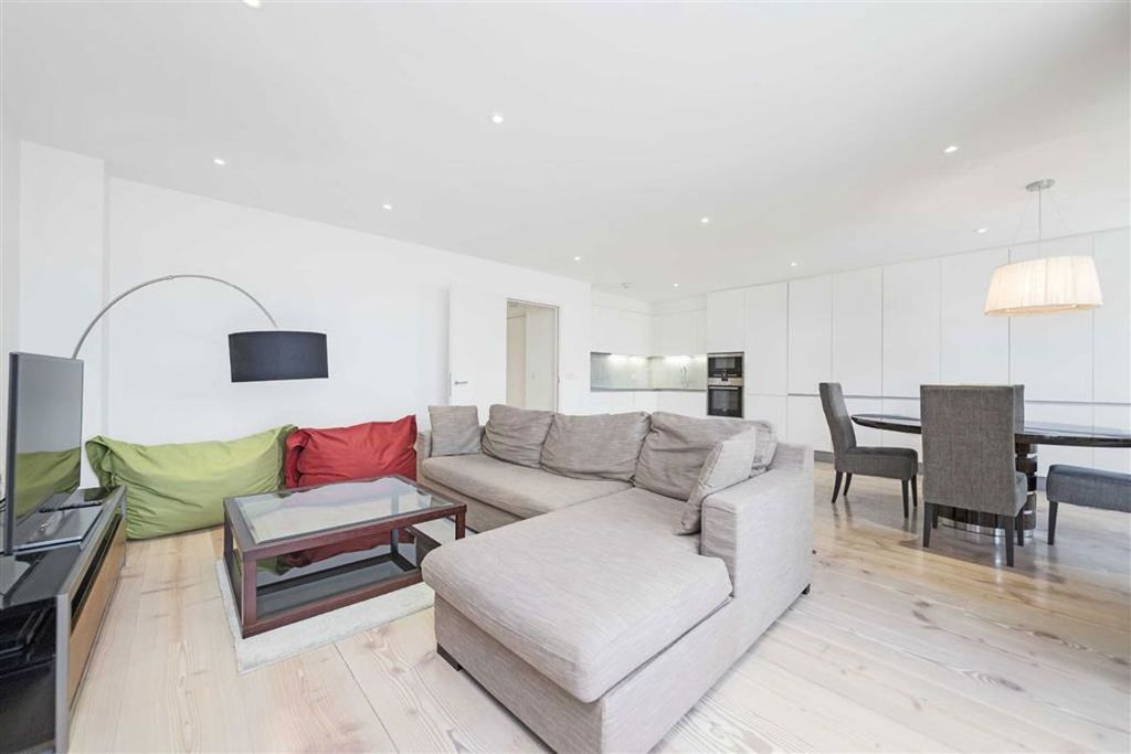 Property photo 2 of 8