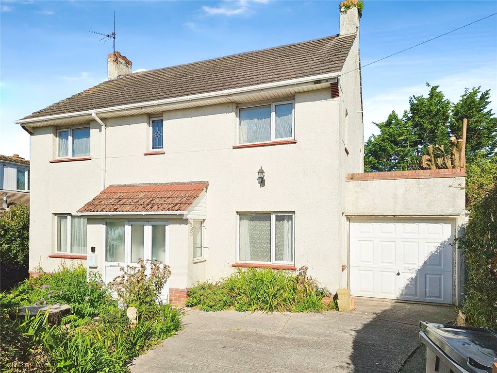 Property photo 1 of 18 Front