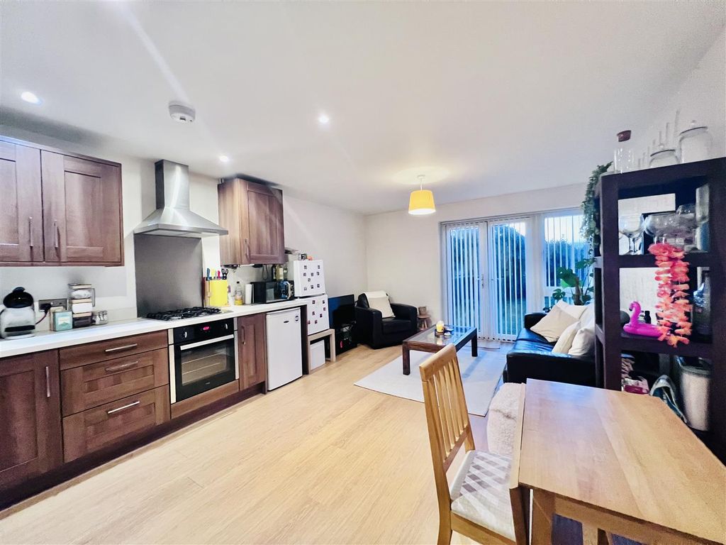 Property photo 1 of 10 Open Plan Living & Kitchen