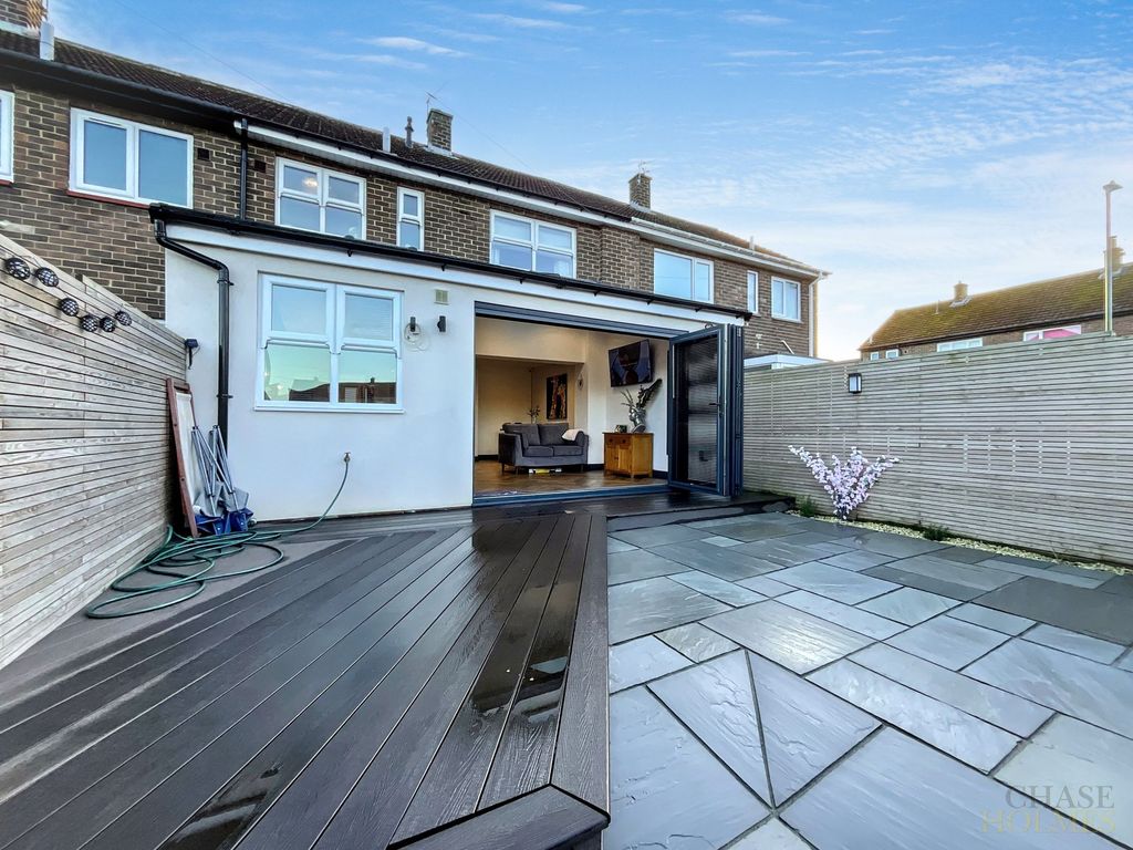 Property photo 3 of 21