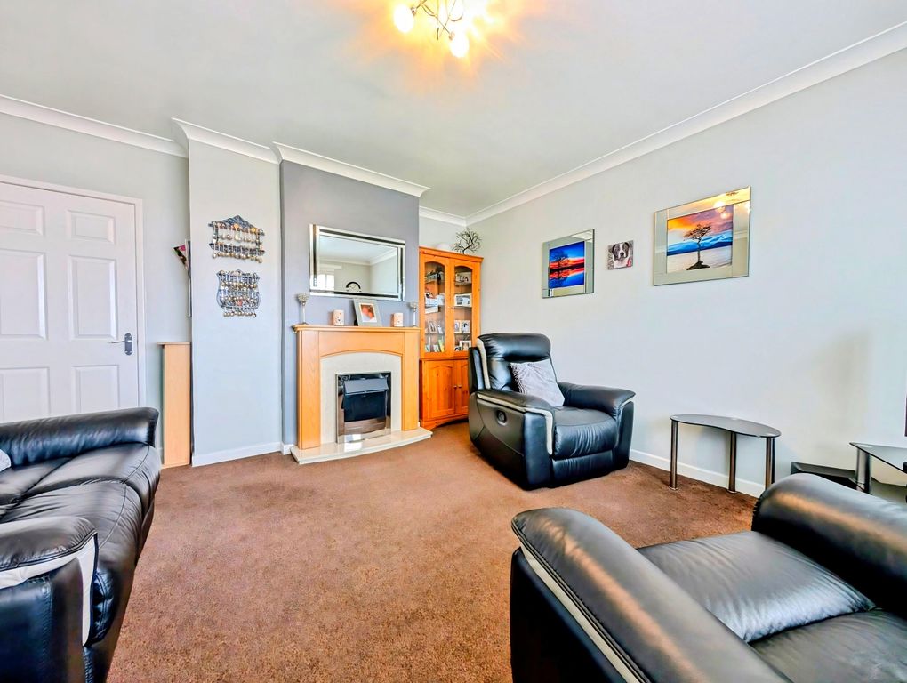 Property photo 2 of 24 Living Room