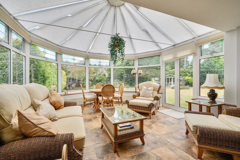 Property photo 3 of 22 1469096-21-6A21A9...