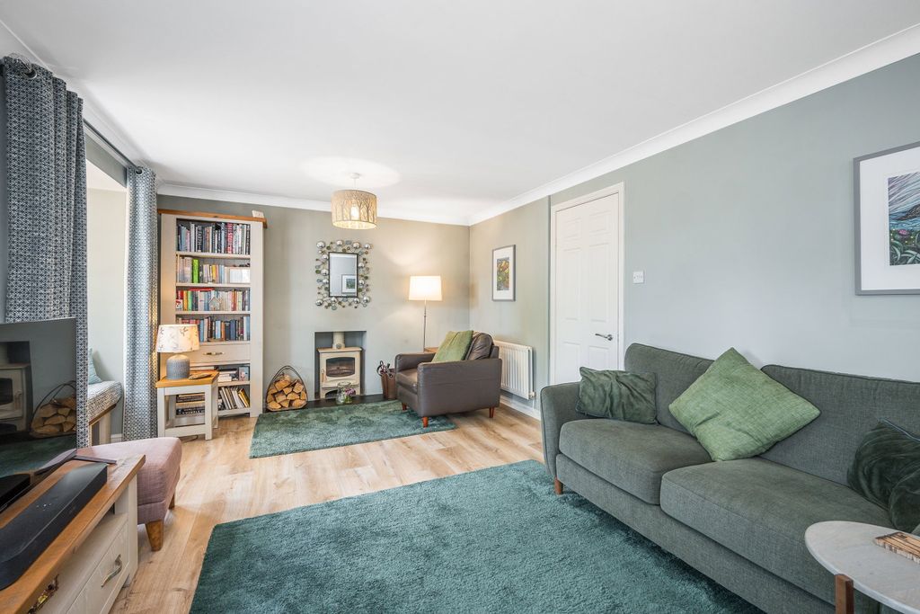 Property photo 2 of 38