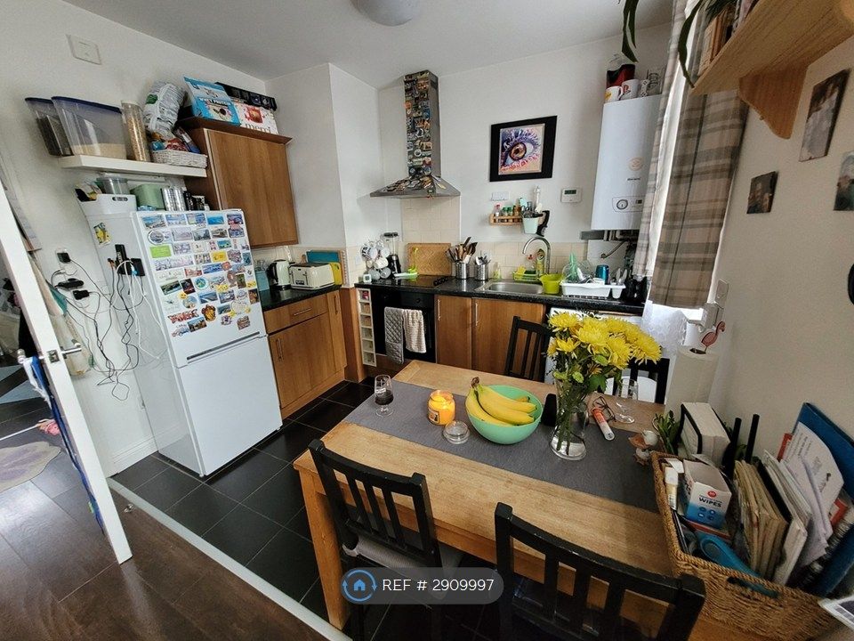 Property photo 3 of 5