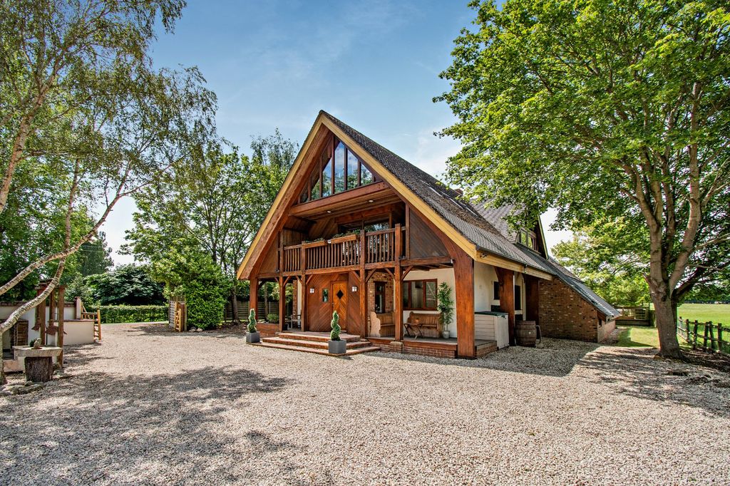 Property photo 3 of 39 Picture No. 34