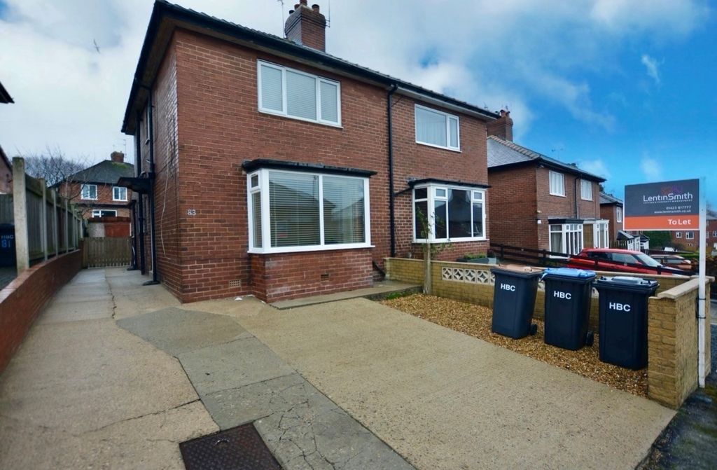 Property photo 1 of 13 Blue Sky Front