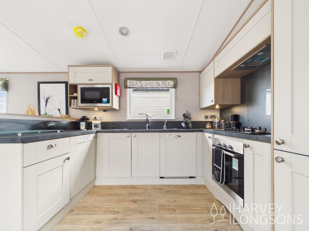 Property photo 2 of 19 Abi Langdale Kitchen Seaview Holiday Park