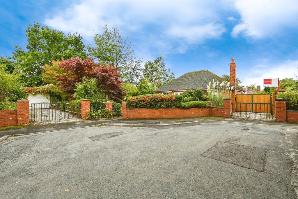 Property photo 3 of 19 Front