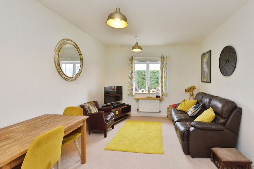 Property photo 3 of 12 Pbox-Img.Jpg